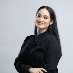 Meet your Posher, Veronica